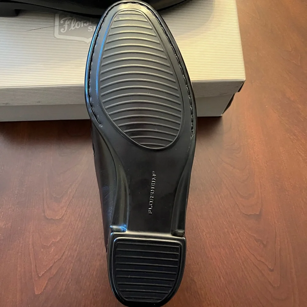 Florsheim Black Leather Men's Shoes NWT - Picture 3 of 6
